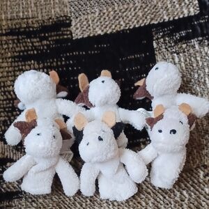 4/$30 Adorable Plush Cow Finger Puppets Set Of 6